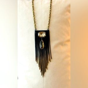 Beautiful necklace 🤩 length is approximately 21”